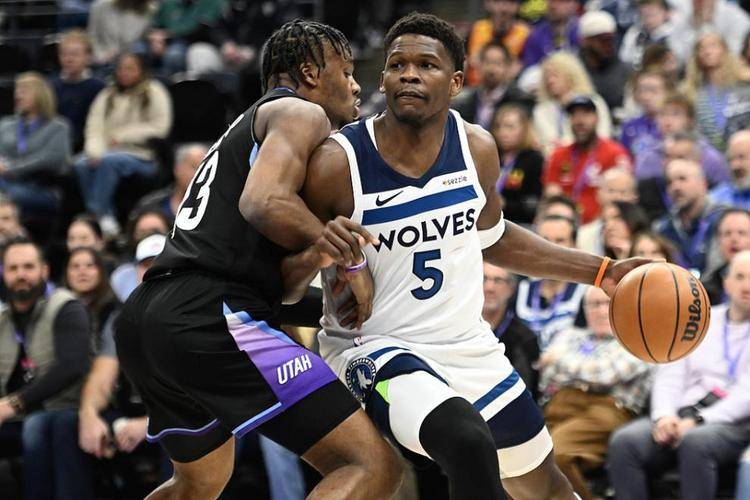 实时直击NBA焦点战！巨星对决+绝杀悬念，全程高能无尿点