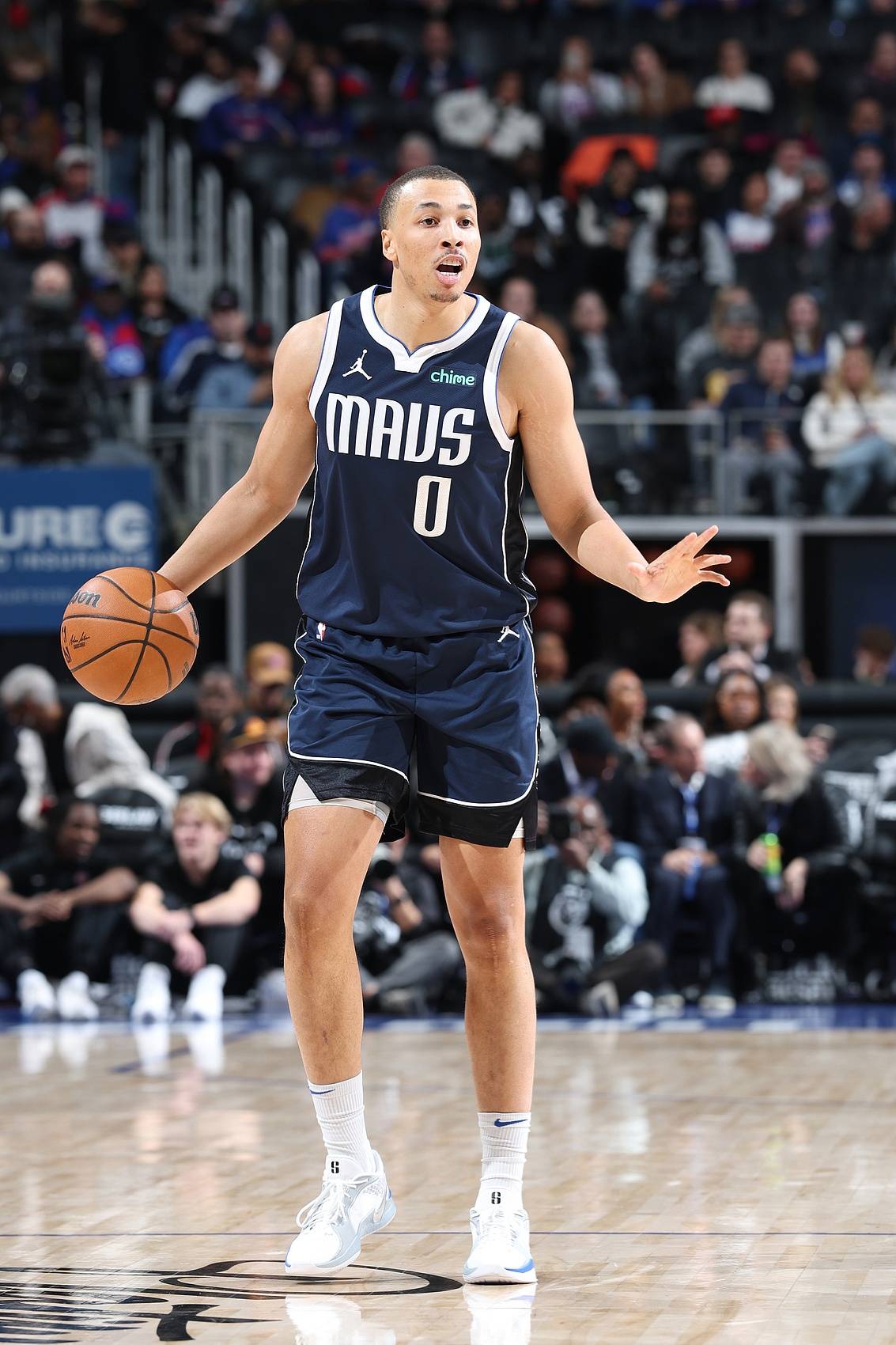 NBA第一支疯狂交易球队诞生：受伤，报销，多位球星全部上交易货架