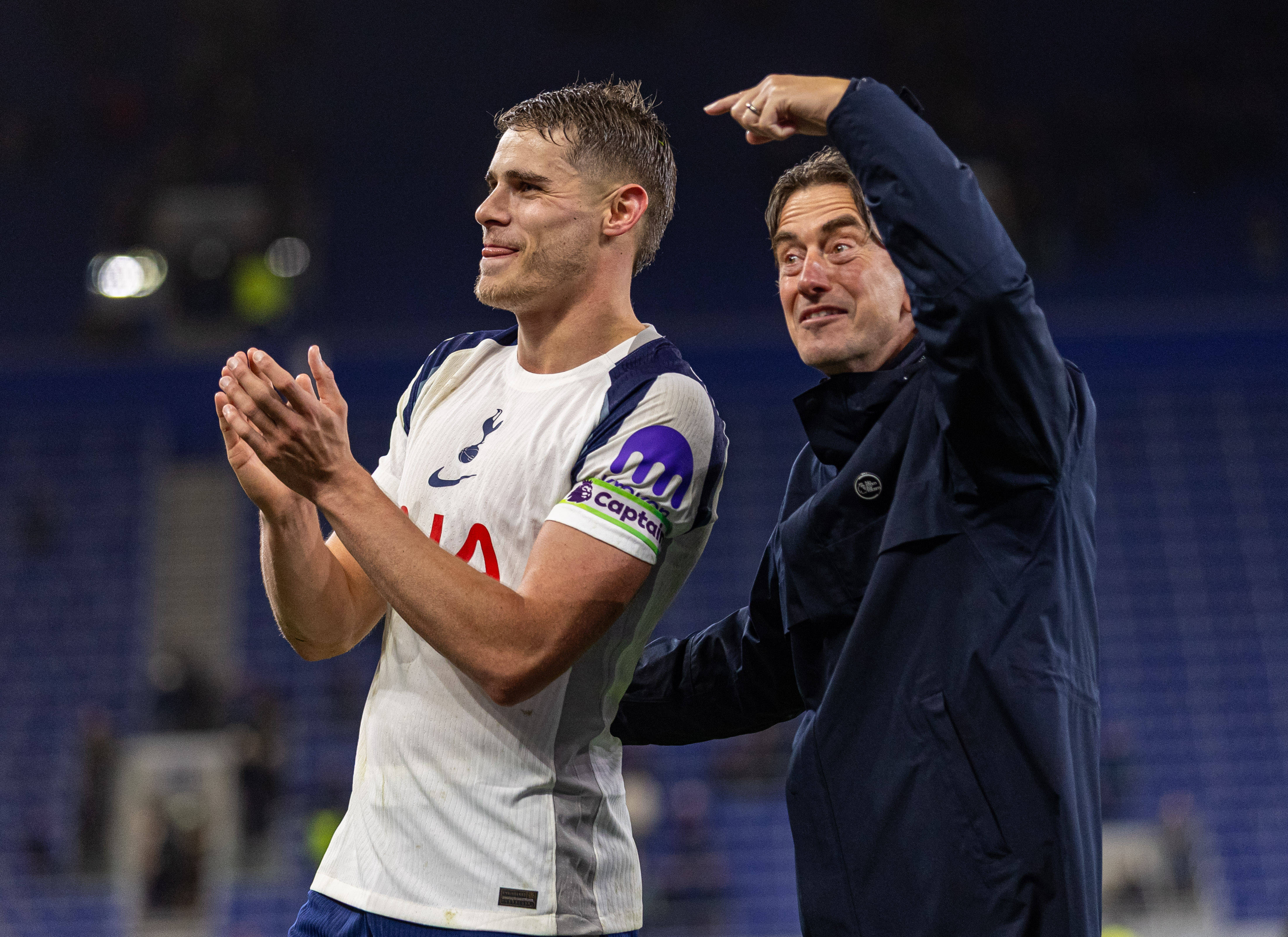 （体育）足球——英超：热刺胜埃弗顿