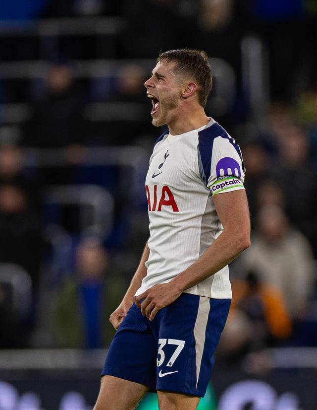 英超｜热刺胜埃弗顿