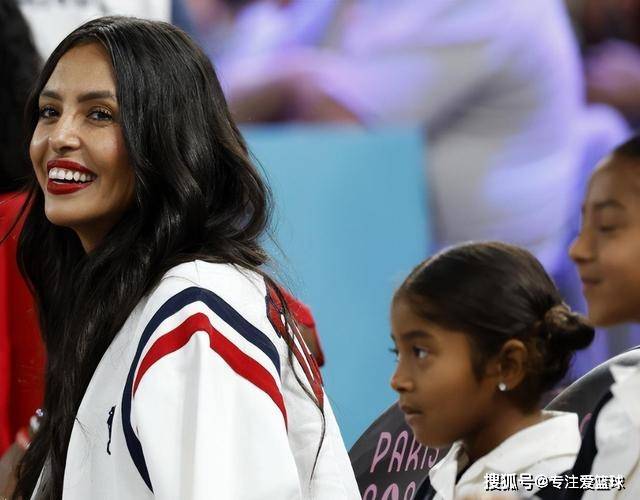 瓦妮莎遭十几位NBA球员示爱，媒体爆料其中还有科比的老队友